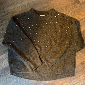 Beaded sweater with wool